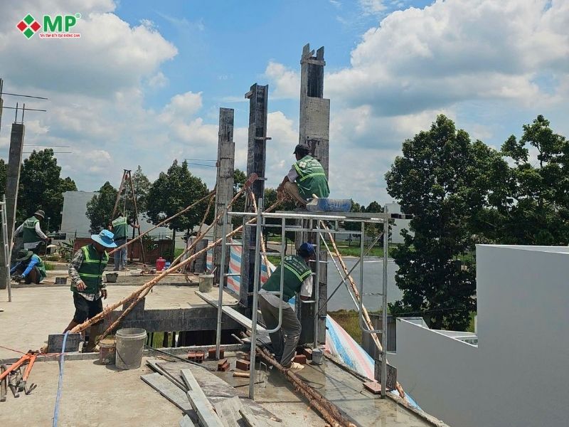 Xây nhà trọn gói bao gồm những gì? Chi tiết 6 hạng mục từ A-Z 1 Dịch vụ xây nhà trọn gói là hình thức xây nhà chìa khoá trao tay